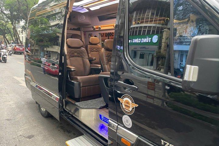 Hanoi to Halong Bay Transfer: Private Limousine or Private Car