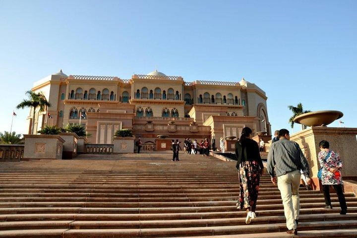 Private Abu Dhabi Layover Tour: Flexible Time & Airport Transfers
