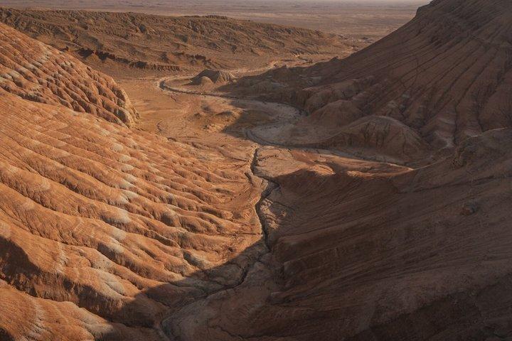 Altyn-Emel Jeep Tour: Singing Dune, Aktau & Katutau Mountains