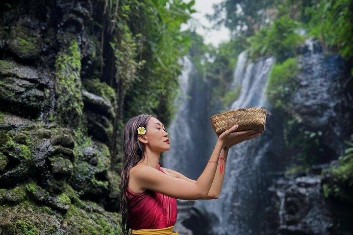 Ubud Spiritual Cleansing and Authentic Balinese Culture Tour