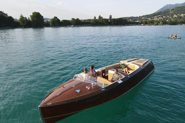 Felicita Yacht Private Cruise on the Seine