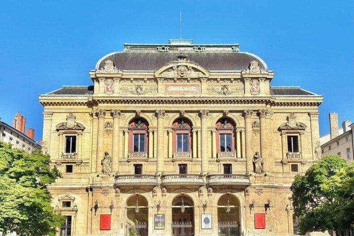 Lyon: Hidden Traboules and Old Town Walking Tour