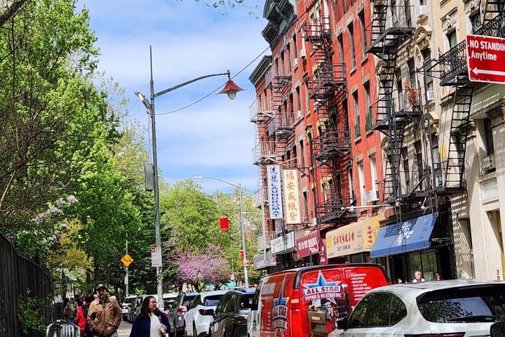 Sewage, Sex, and Sickness in the Five Points