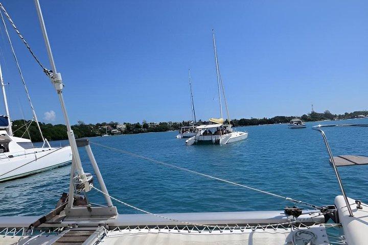 Catamaran Trip to Ilot Gabriel, flat Island and Coin de mire