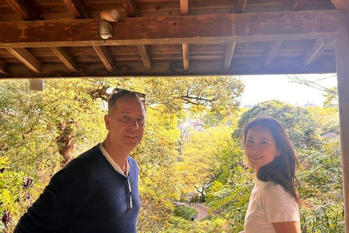 TOKYO 4hr Hidden Gardens Tour Guided by a Gardener E-bike or Walk