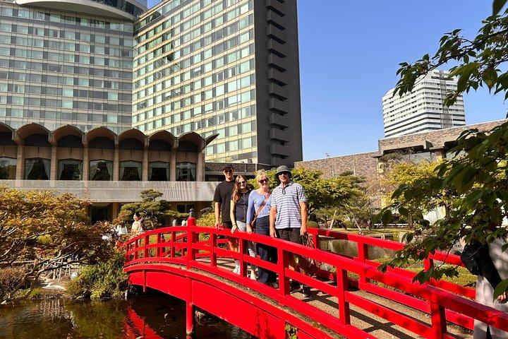 TOKYO 4hr Hidden Gardens Tour Guided by a Gardener E-bike or Walk