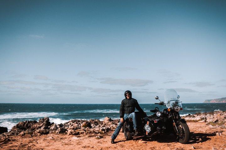 Cascais coastal escape: 2h of views, cliffs & ocean