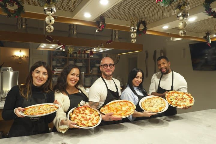 Pizza and Gelato Making Class in the Heart of Rome