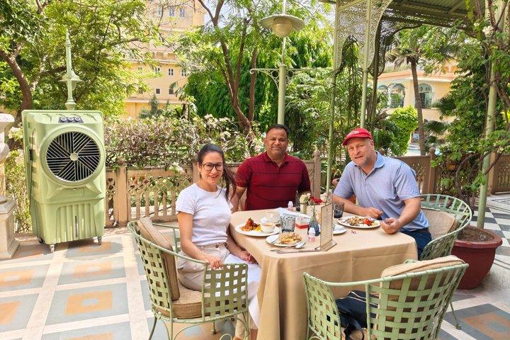 Explore Jaipur City Palace & Hawa Mahal Guided Tour