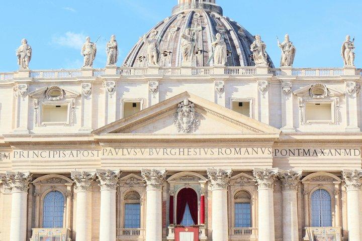 St. Peter’s Basilica Tour with Papal Tomb & Vatican Grottoes