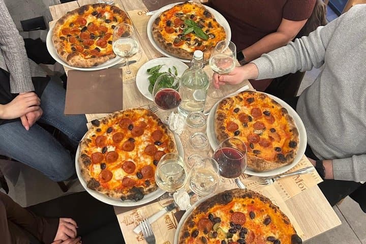 Rome Pizza and Tiramisu Class with Wine, Gelato and Limoncello