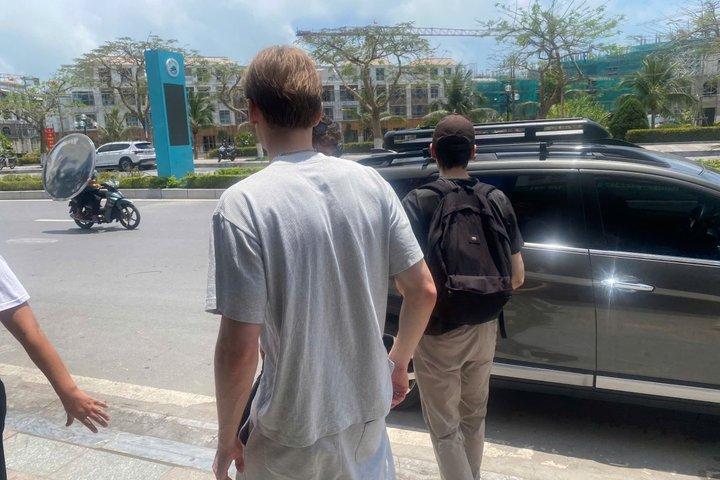 Private Car Transport in Cat Ba Island
