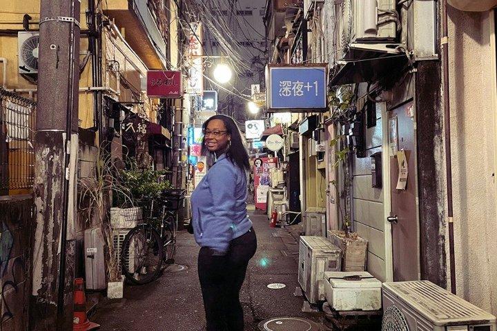 Golden Gai Bar Hopping Tour