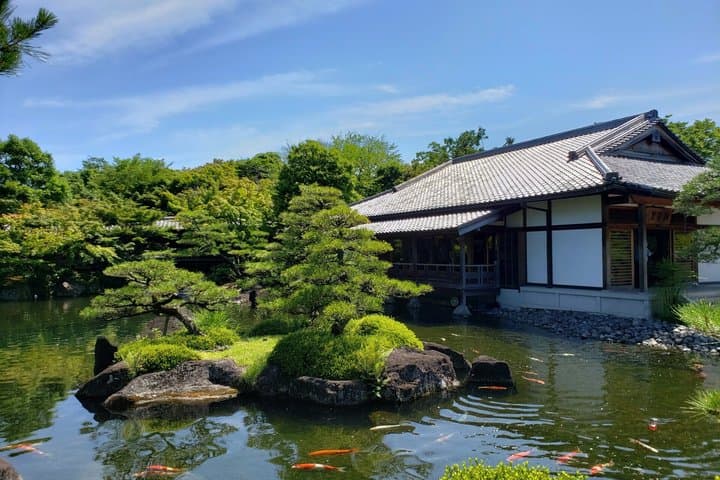 Himeji Castle, Arima Onsen & Mt. Rokko: 1-Day Bus Tour from Osaka
