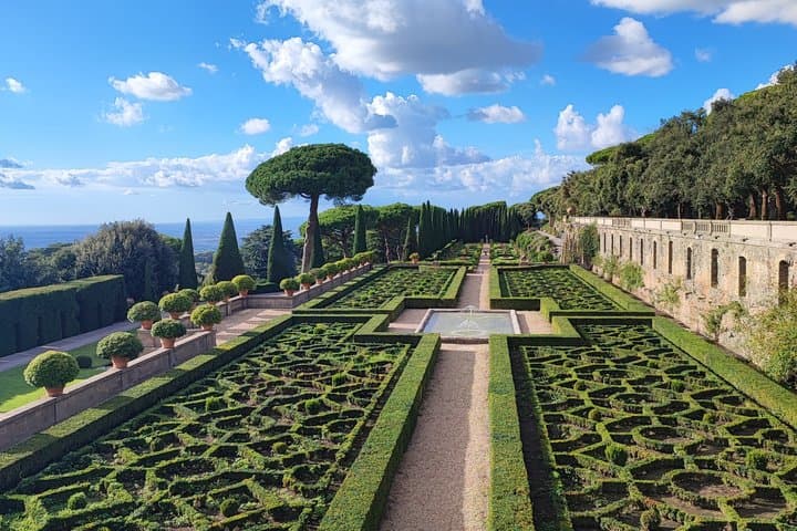 Castel Gandolfo: Pope Summer Residence And Gardens Tour from Rome