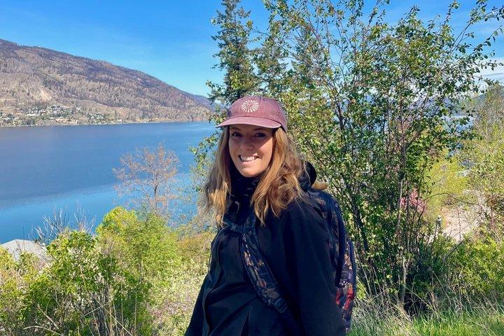 Kelowna: Guided Hike on Knox Mountain and Okanagan Lake Views