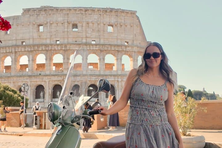 Rome Private Vespa Tour with Pick-up and Drop-off your Hotel