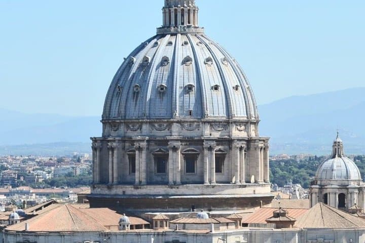 Rome: St. Peters Basilica, Dome and Catacombs Entry & Audio Guide