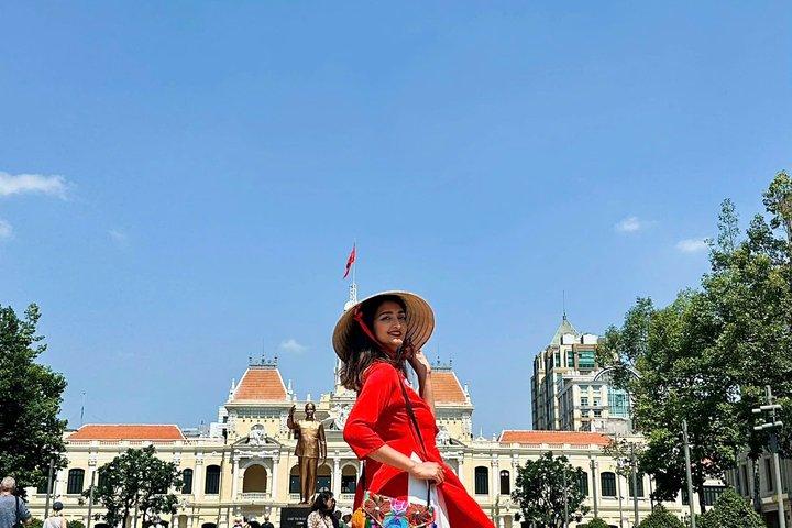 Ho Chi Minh City Ao Dai Try on Photo Experience in Saigon
