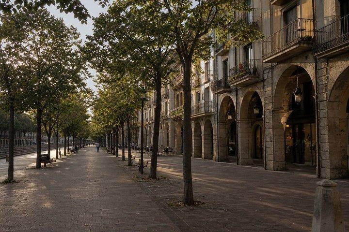 Discover Girona and Costa Brava: A Self-Audio Guided Tour