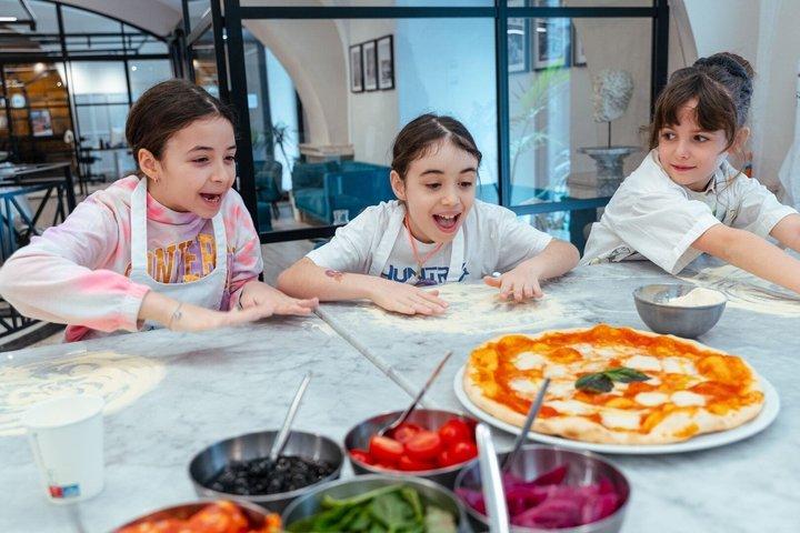 Rome Pizza or Pasta Cooking Class Gelato Tasting & Unlimited Wine