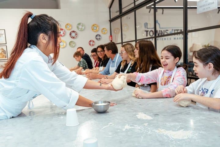 Pizza, Gelato & Fun – a Tasty Cooking Class in Rome City Center