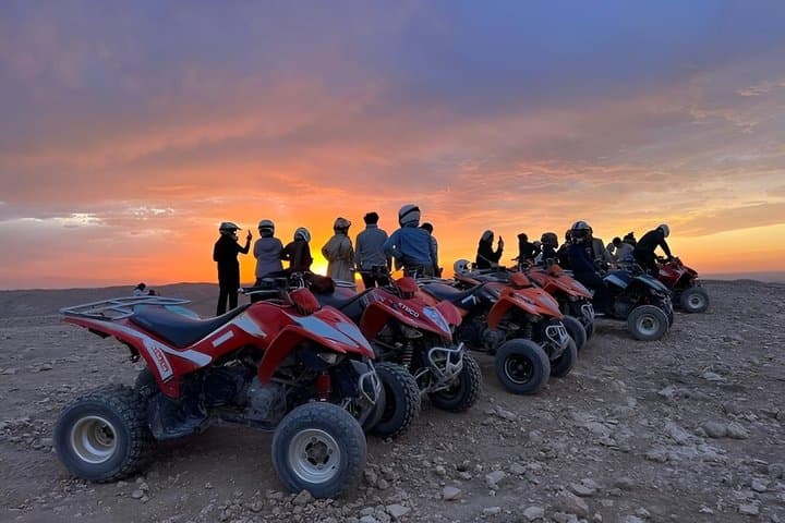 Agafay Deserts Quad Biking, Dinner & Show – Magical Escape