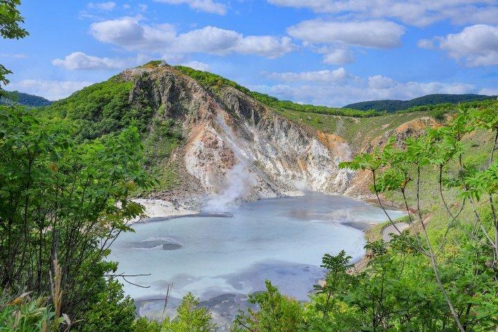 Noboribetsu, Lake Toya and Niseko Day Tour from Sapporo
