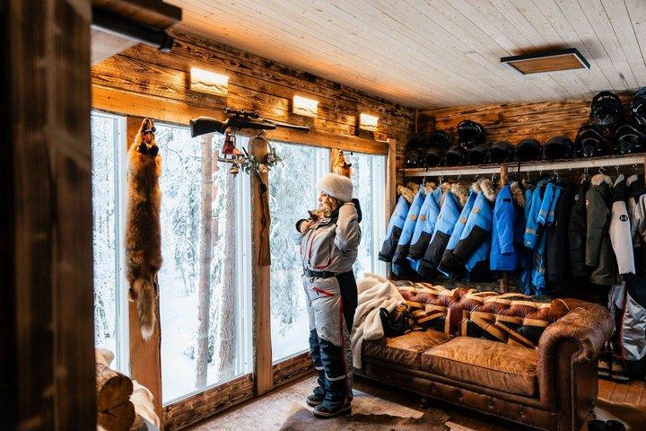 Private Expedition: INTO THE WILD Safari & Lunch in Glass Igloo