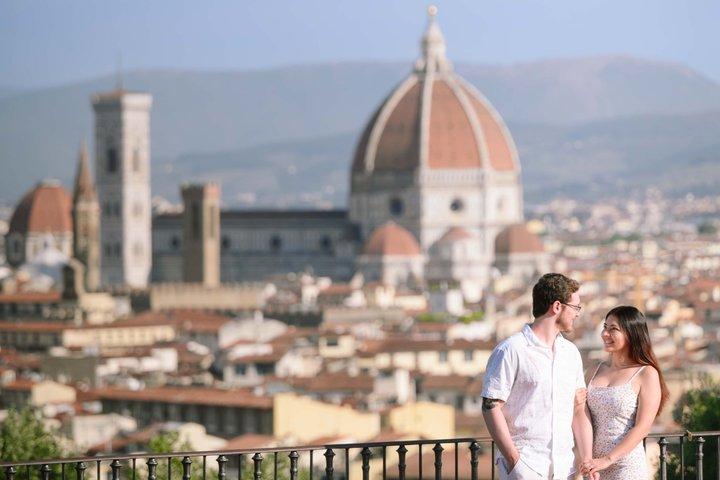 Professional Photoshoot in Florence - Tour or Experience