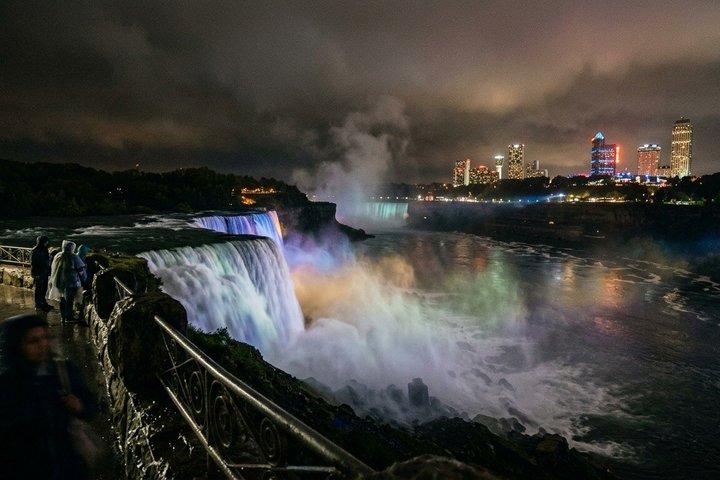 Niagara Falls State Park Sunset Tour with Falls Illumination