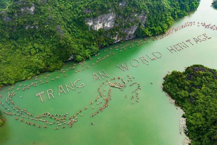 Hanoi Private Tour from Bai Dinh Pagoda to Mua Cave