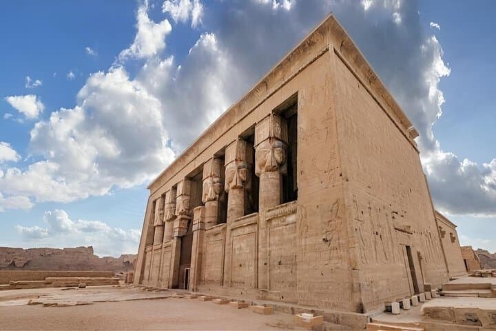 Private Transport from Luxor to Hurghada with Dendera Temple