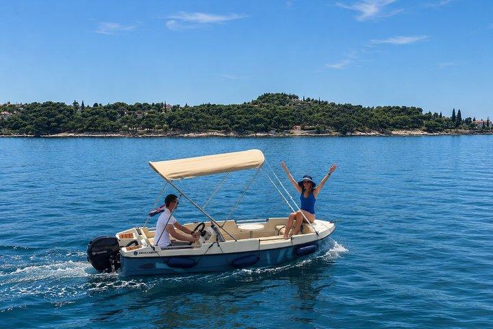 Private Small Boat Rental Bareboat in Cavtat Mlini and Srebreno