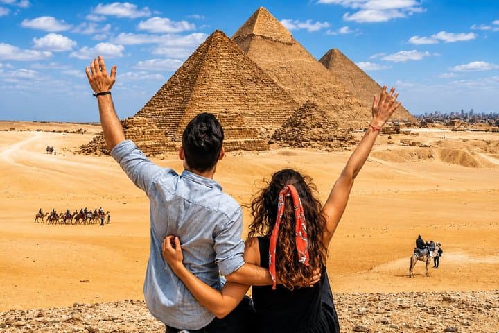 Ancient Egypt Journey: Giza, Saqqara & Dahshur Private Experience