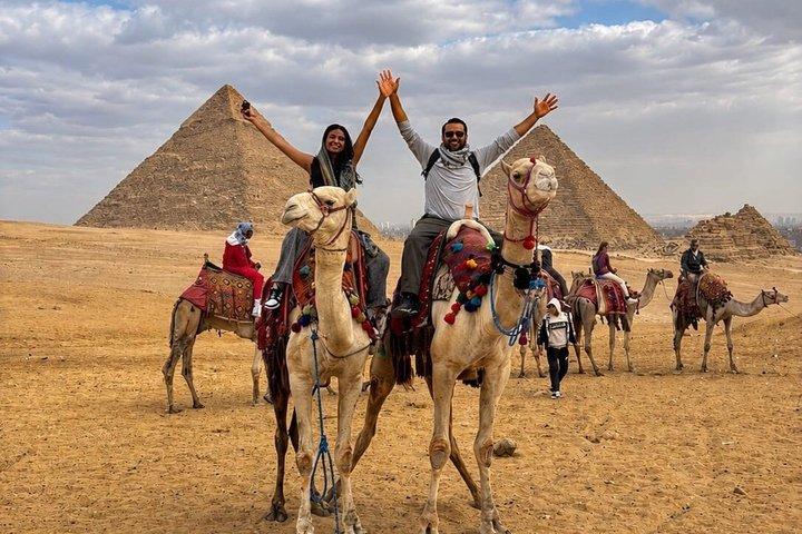 All-Inclusive Tour: Giza Pyramids, Sphinx, Saqqara & Dahshur
