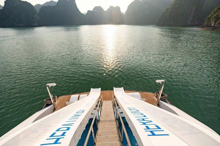 All-Inclusive Luxury Day Tour from Hanoi to Halong & Lan Ha Bay