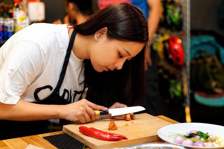 Singapore Wet Market Visit & Hands-On Cooking Class