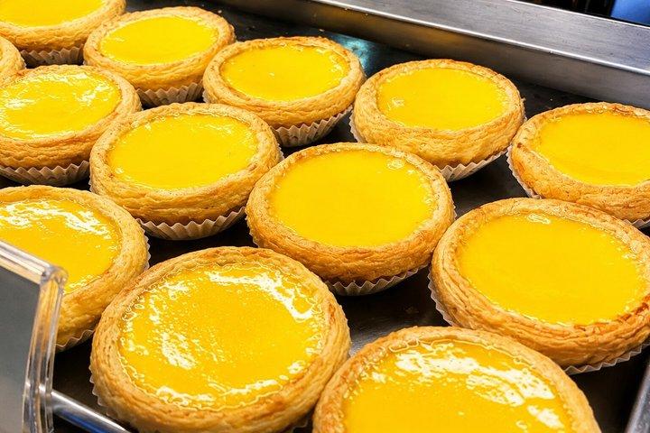Beyond Michelin: Chinatown Hawker Food Tour with 8 Tastings