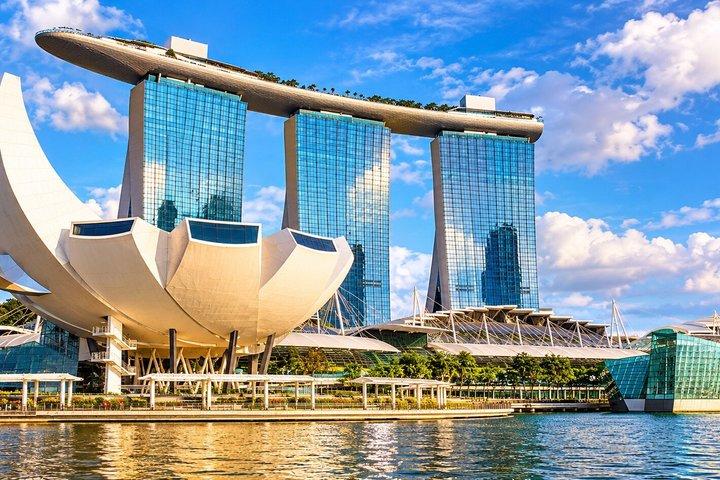 Singapore Highlights Walking Tour: River, Merlion & Marina Bay