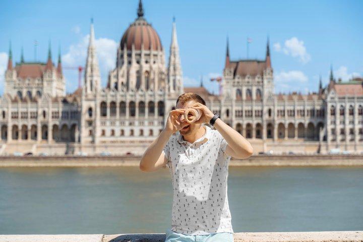 Private Vienna to Budapest Day Trip with Luxury Transfer