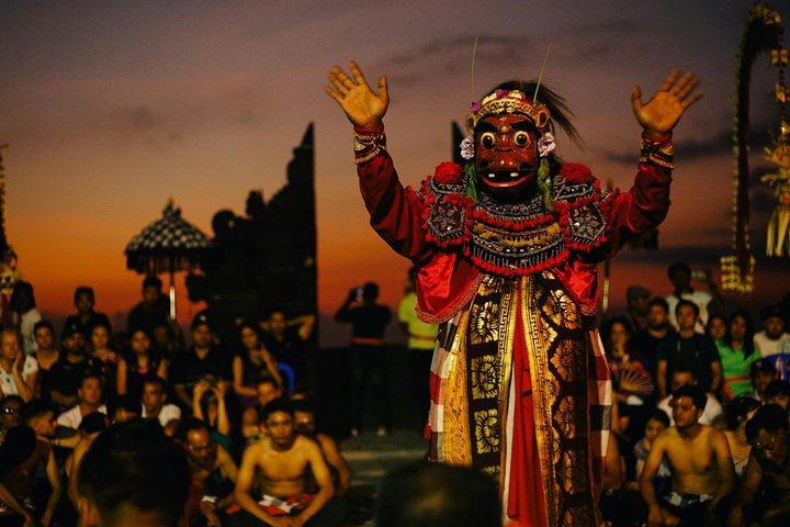 Uluwatu Temple: Kecak and Fire Dance Performance Ticket