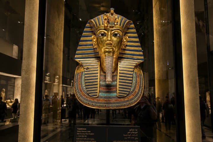 VIP Giza Pyramids & Egyptian Museum Tour Camel Ride Experience