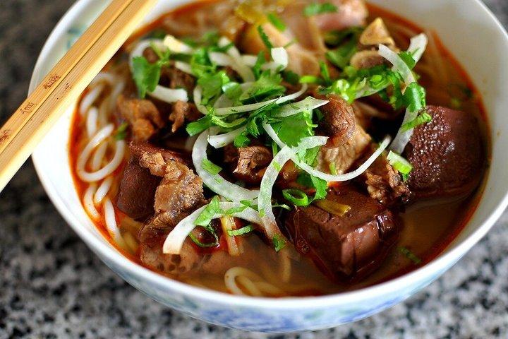 Ho Chi Minh City Street Food Tour & Sightseeing By Motorbike