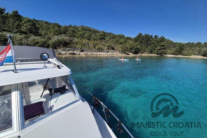Zadar: 3 Islands Escape Boat Tour w/ Drinks, SUP & Snorkeling