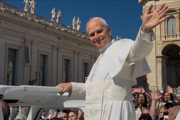 Guided Papal Audience with Pope Leo XIV — Privileged Access Rome