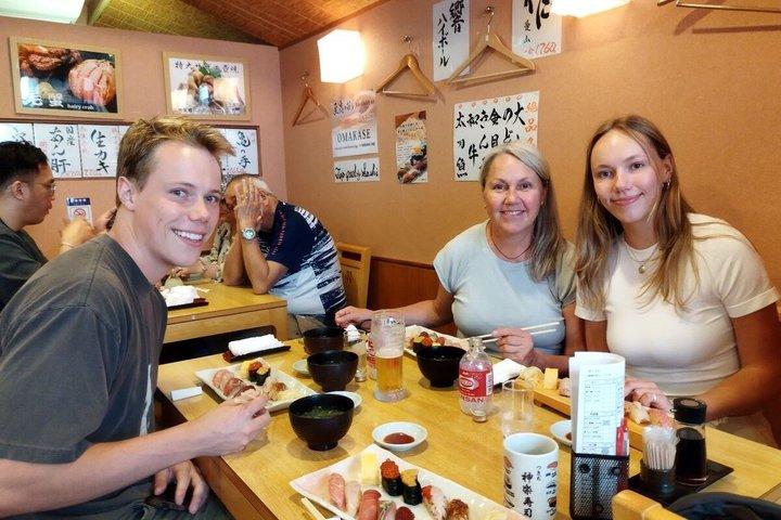 Tsukiji Local Food & Culture Half-Day Tour, Licensed Guide