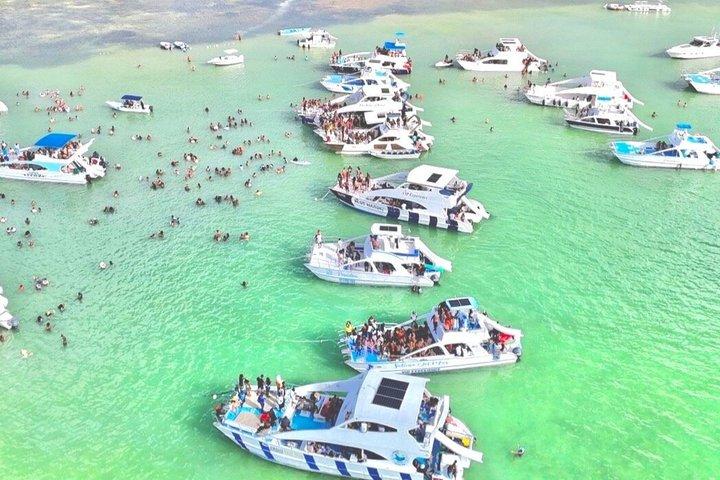 Luxury Yacht Party: Hip Hop & R&B — Open Bar Crystal Turquoise