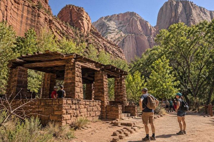 Discover Zion National Park : A Self-Guided Tour