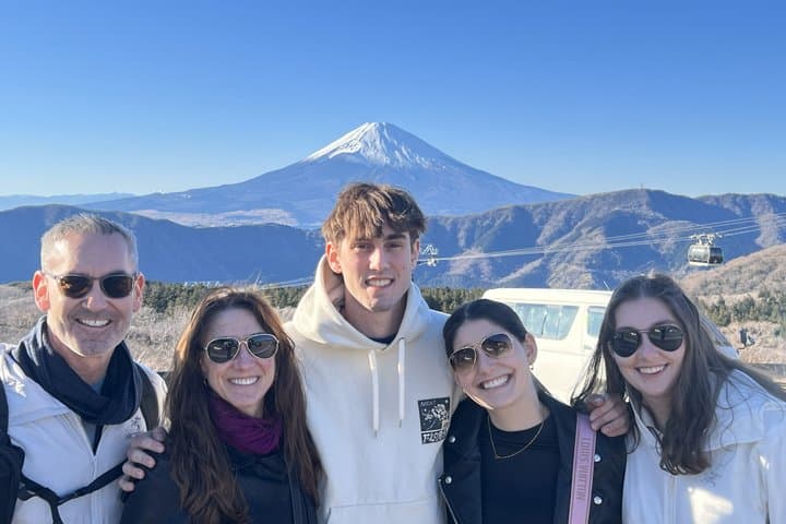 Hakone Full-Day Private Tour(Tokyo DEP.) with Government-Licensed Guide